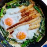 Huevos al horno con espárragos para diabéticos